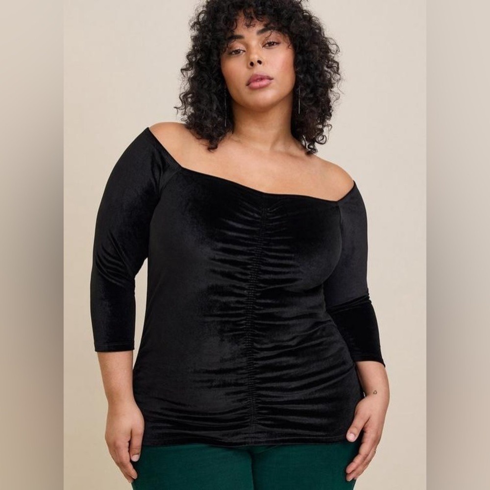 Torrid‎ New Size 3X Black Stretch Velvet Shirred Front Off The Shoulder Top